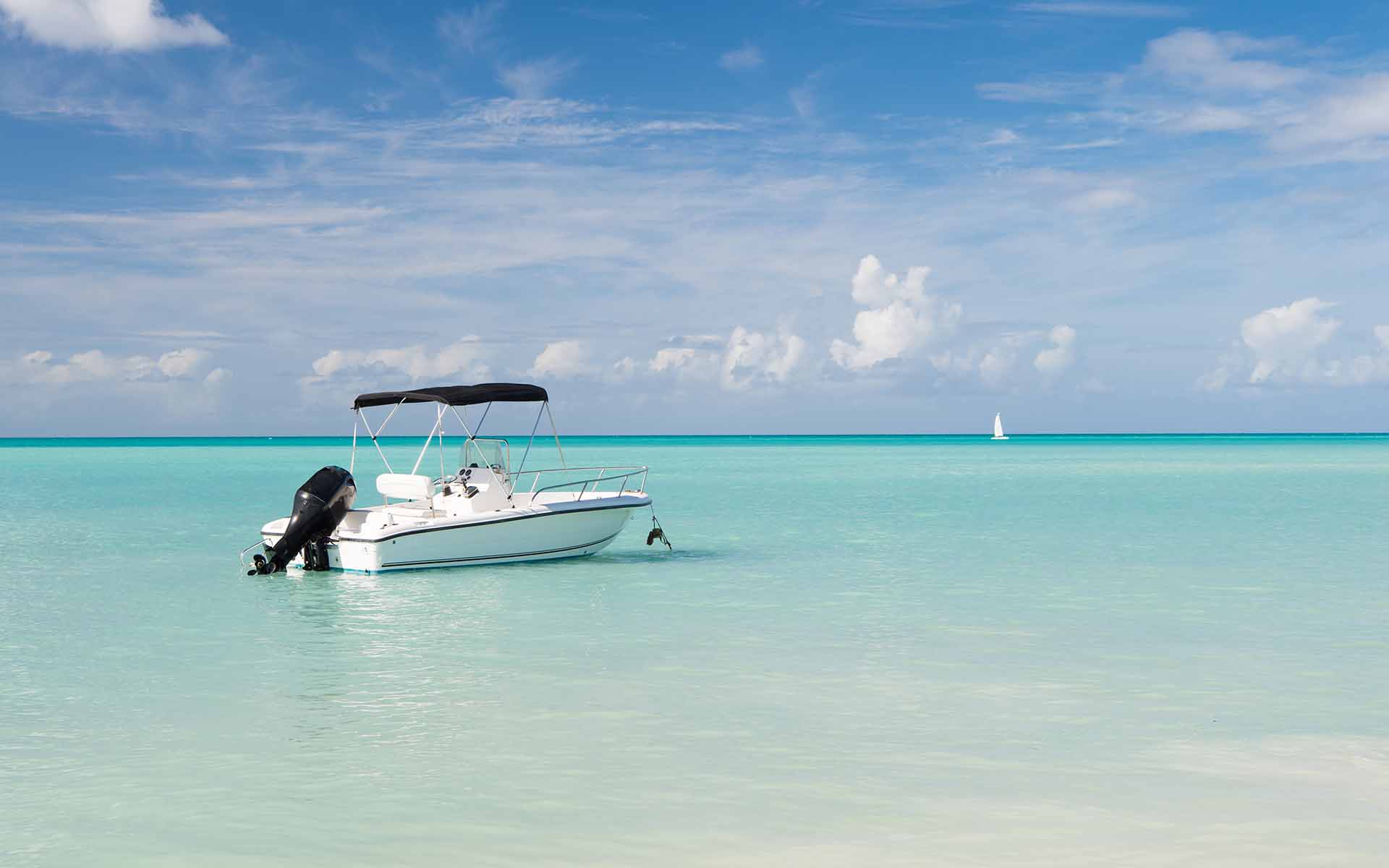 Sea Spray Resort And Marina - The Abacos Bahamas - 1 Boat